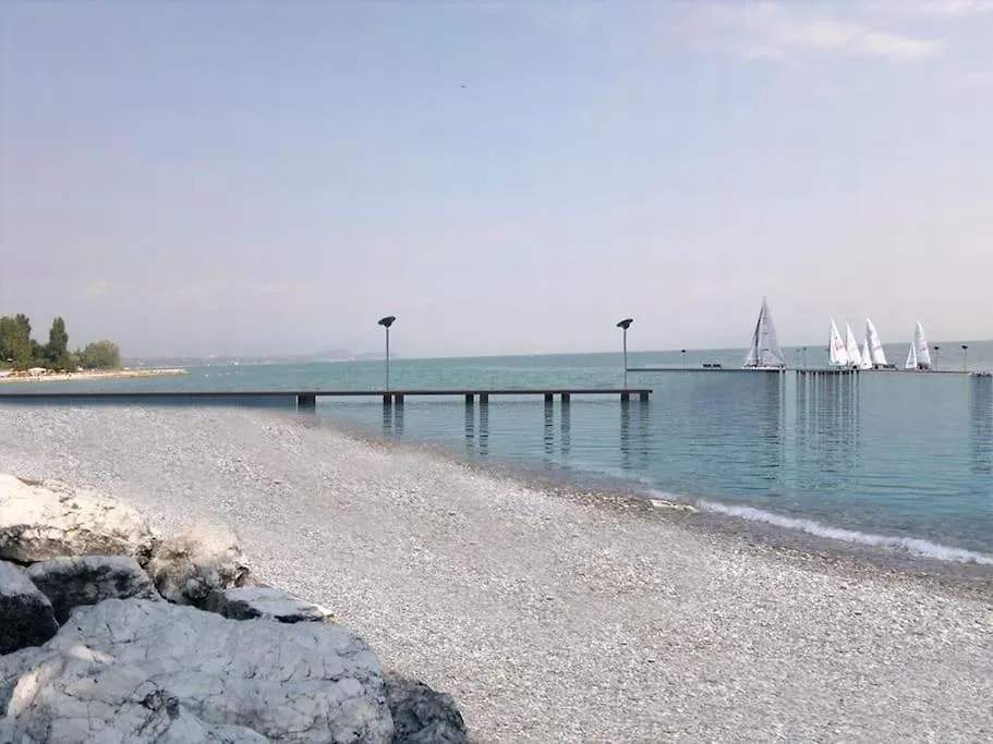 Taurus Suite Apartment Desenzano del Garda